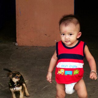 DSCN0385 cute baby and doggy